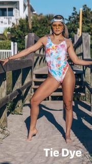 Taynara Melo feet photo thumbnail