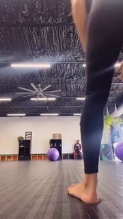 Taynara Melo feet photo thumbnail