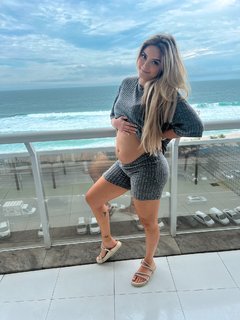 Taynara Melo feet photo thumbnail