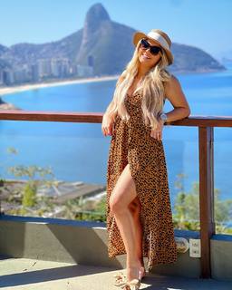 Taynara Melo feet photo thumbnail
