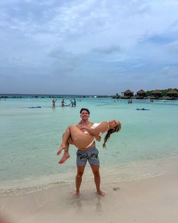 Taynara Melo feet photo thumbnail