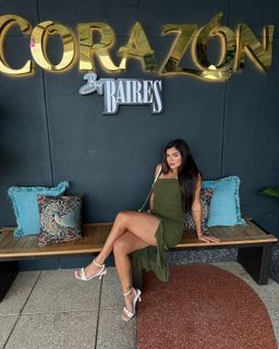 Taynara Melo feet photo thumbnail