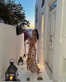Tayshia Adams feet photo 5