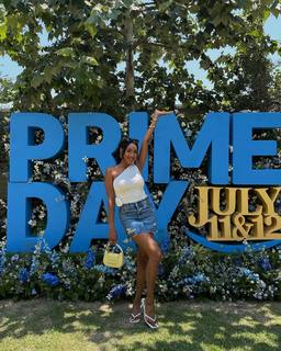Tayshia Adams feet photo 20