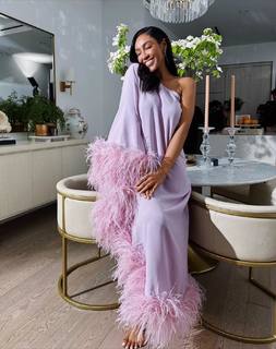 Tayshia Adams feet photo 3