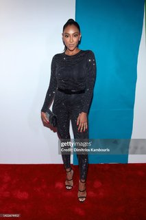 Tayshia Adams feet photo 2