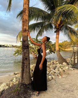 Tayshia Adams feet photo 9