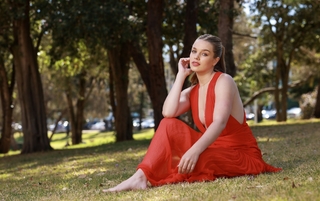 Teagan Croft feet photo thumbnail