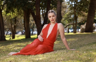 Teagan Croft feet photo thumbnail