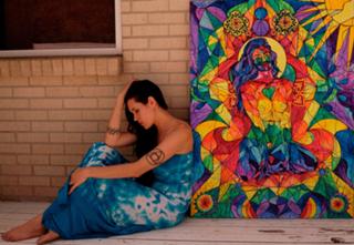 Teal Swan feet photo 3