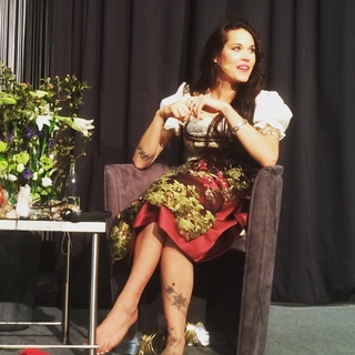 Teal Swan feet photo 17