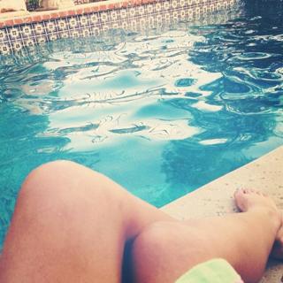 Teala Dunn feet photo thumbnail