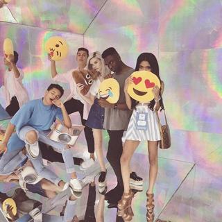 Teala Dunn feet photo thumbnail