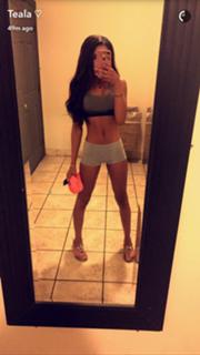 Teala Dunn feet photo thumbnail