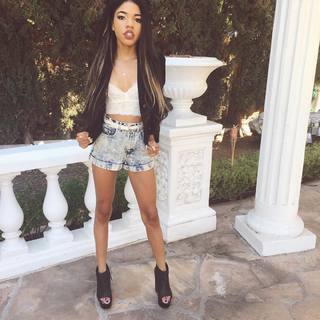 Teala Dunn feet photo thumbnail