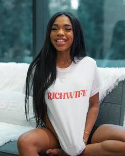 Teala Dunn feet photo thumbnail