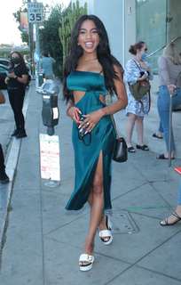 Teala Dunn feet photo thumbnail