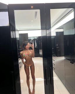 Teala Dunn feet photo thumbnail