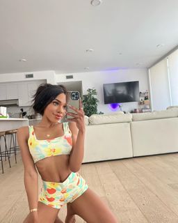 Teala Dunn feet photo thumbnail