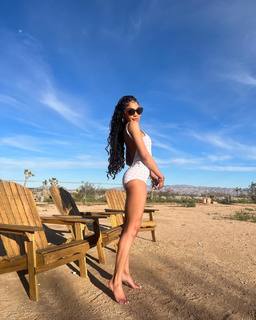 Teala Dunn feet photo thumbnail