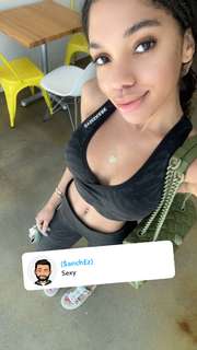 Teala Dunn feet photo thumbnail