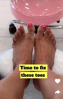 Teala Dunn feet photo thumbnail