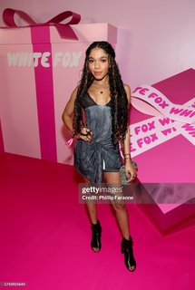 Teala Dunn feet photo thumbnail