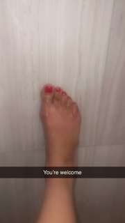 Teala Dunn feet photo thumbnail