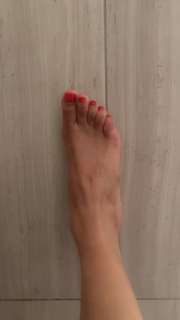 Teala Dunn feet photo thumbnail