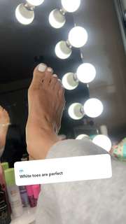 Teala Dunn feet photo thumbnail