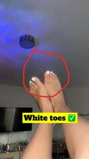Teala Dunn feet photo thumbnail