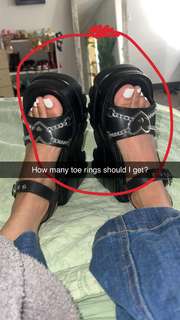 Teala Dunn feet photo thumbnail