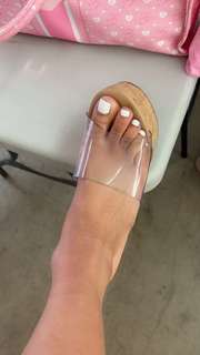 Teala Dunn feet photo thumbnail