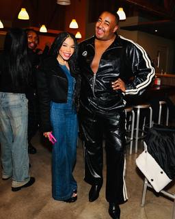 Teala Dunn feet photo thumbnail