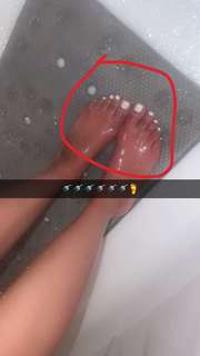 Teala Dunn feet photo thumbnail