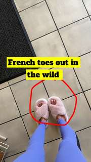 Teala Dunn feet photo thumbnail