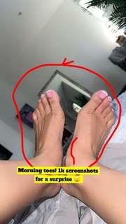 Teala Dunn feet photo thumbnail