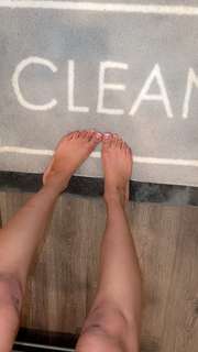 Teala Dunn feet photo thumbnail
