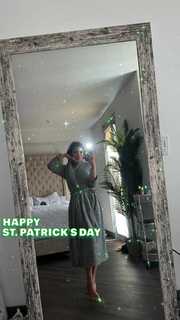 Teala Dunn feet photo thumbnail