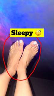 Teala Dunn feet photo thumbnail
