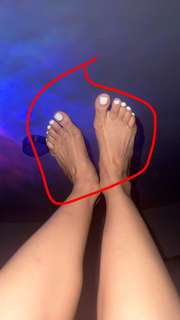 Teala Dunn feet photo thumbnail