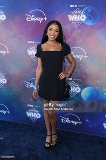 Teala Dunn feet photo thumbnail