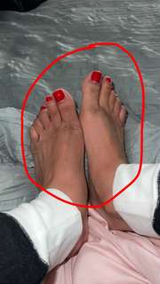 Teala Dunn feet photo thumbnail