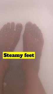 Teala Dunn feet photo thumbnail