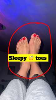 Teala Dunn feet photo thumbnail