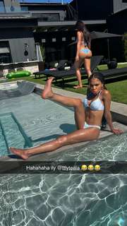 Teala Dunn feet photo thumbnail