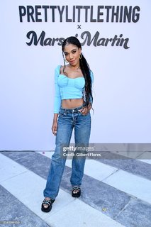 Teala Dunn feet photo thumbnail