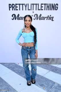 Teala Dunn feet photo thumbnail