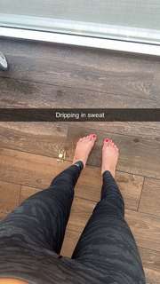 Teala Dunn feet photo thumbnail