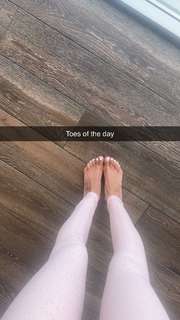 Teala Dunn feet photo thumbnail